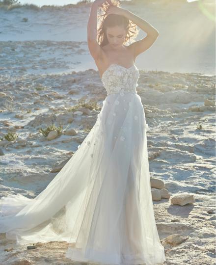 Elbeth Gillis wedding dress Erika