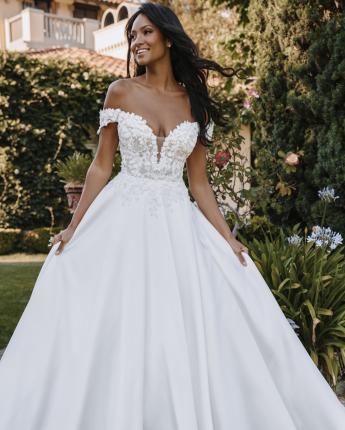 Naviblue 2019 Dolly V Neck Beach Wedding Boho Wedding Dress With 3D Floral  Applique, Backless Design, Lace Detailing, And Sweep Train Tulle Vestido De  195E From E_cigarette2019, $112.73 | DHgate.Com