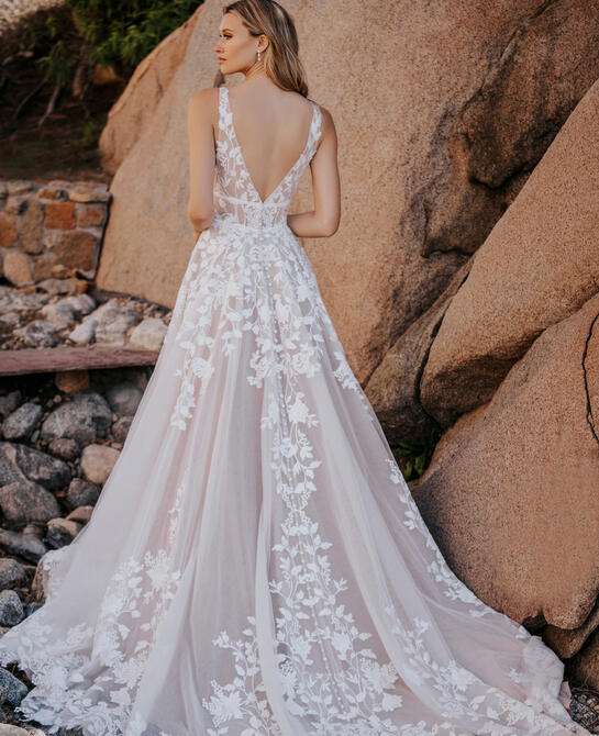 Allure Bridals A1157