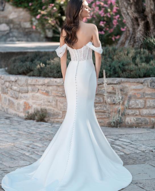 Allure Bridals A1300