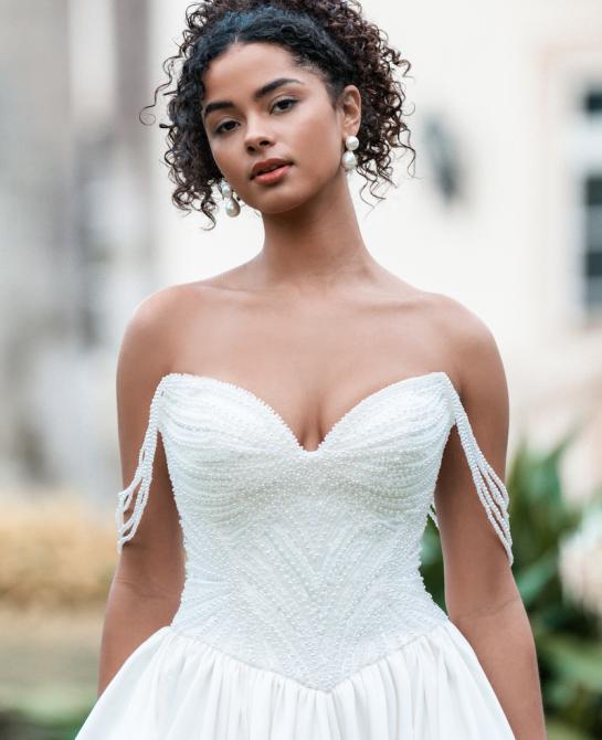 Allure Bridals A1369