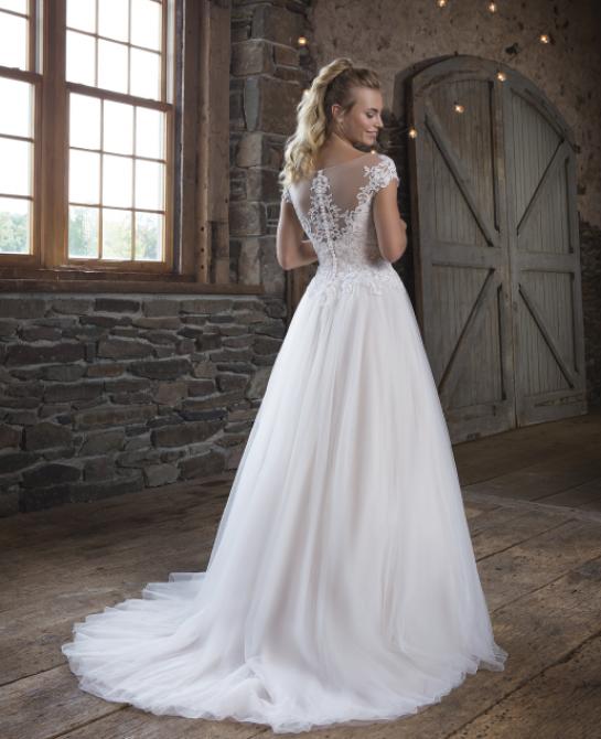 Sweetheart wedding dress style 1119