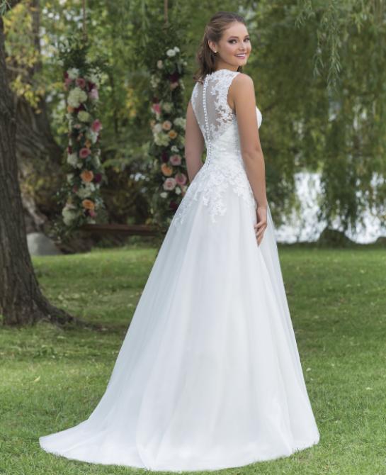 Wedding dress by Sweetheart style 6146