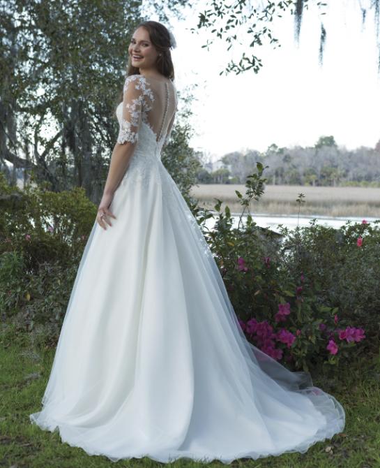Wedding dress by Sweetheart style 6191